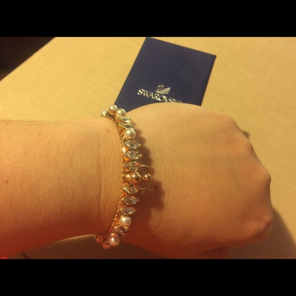 Swarovski  bracelet - Picture 4 of 5